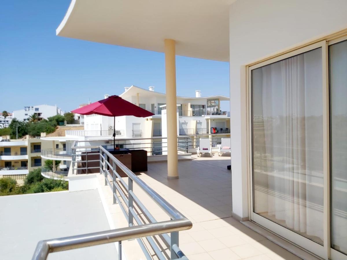 Апартаменты Sea View Penthouse In Албуфейра Экстерьер фото
